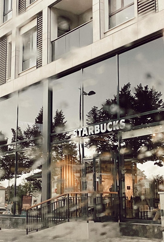 Starbucks Montera 8
